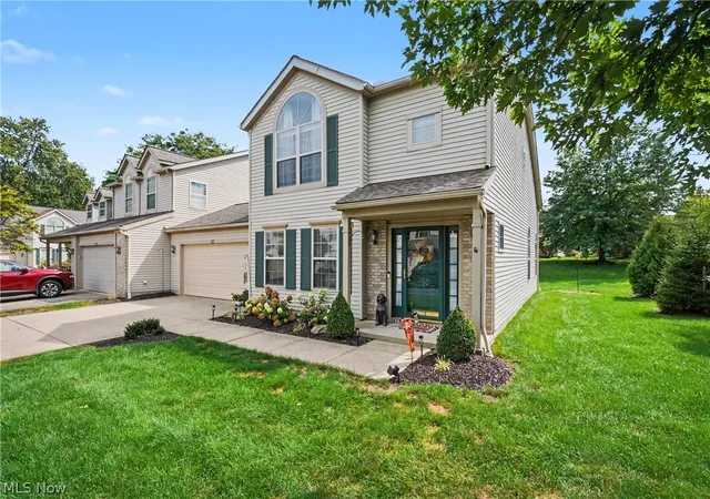 Photo 2 of Sale Pending at 4080 Falconswalk Ct, Stow, OH 44224 | MLS# 5243518 | Listing updated on 2026-09-13