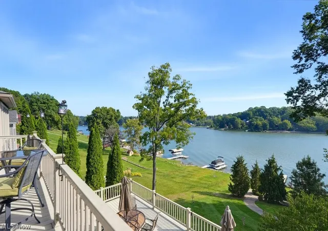 Photo 3 of Single family home for sale at 338 W Mohawk Dr, Malvern, OH 44644 | MLS# 5243793 | Listing updated on 2026-09-12