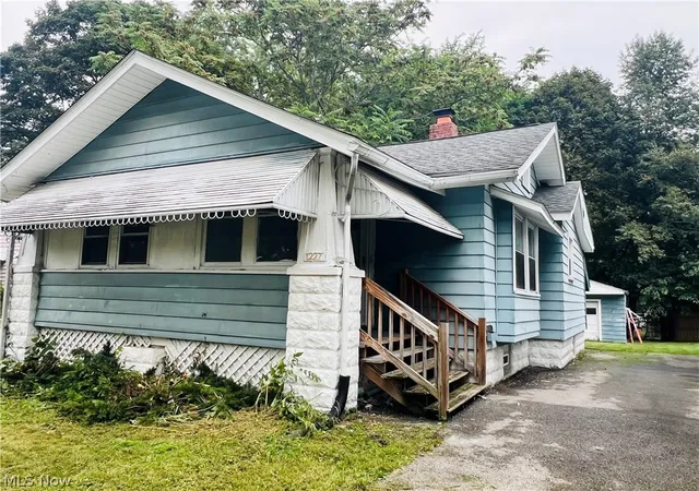 Photo 1 of Single family home for sale at 1227 Murray Ave, Akron, OH 44310 | MLS# 5244018 | Listing updated on 2026-09-11