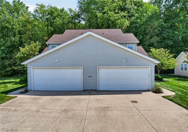 Photo 2 of Condo for sale at 4188 Pine Dr, Rootstown, OH 44272 | MLS# 5243429 | Listing updated on 2026-09-11