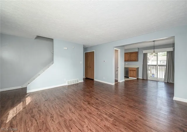 Photo 2 of Condo for sale at 1317 Sandelwood Oval, Kent, OH 44240 | MLS# 5243995 | Listing updated on 2026-09-11
