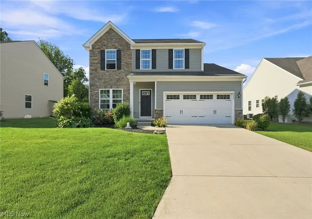 Single family home for sale at 8740 Summer Wind Ln, Mentor, OH 44060 | MLS# 5242627