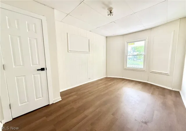 Listing Photo 5 - Condo for sale in building located at 9617 Mount Auburn Ave, Cleveland, OH 44104