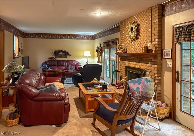 Photo 3 of Single family home for sale at 513 Park Ridge Dr, Munroe Falls, OH 44262 | MLS# 5243581 | Listing updated on 2026-10-07