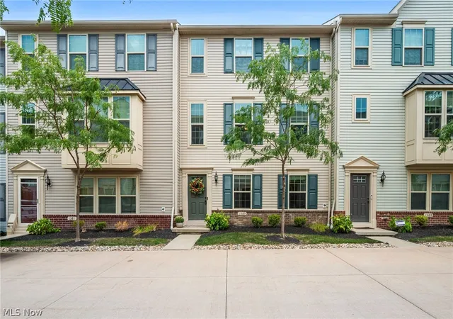 Photo 1 of Townhouse for sale at 1385 Annette Ct, Lakewood, OH 44107 | MLS# 5243792 | Listing updated on 2026-09-13