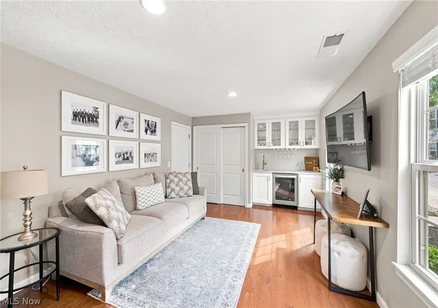 Photo 3 of Townhouse for sale at 1385 Annette Ct, Lakewood, OH 44107 | MLS# 5243792 | Listing updated on 2026-09-13