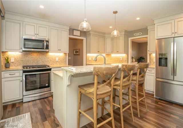 Photo 3 of Single family home for sale at 760 Radcliffe Pass, Columbiana, OH 44408 | MLS# 5244157 | Listing updated on 2026-09-11