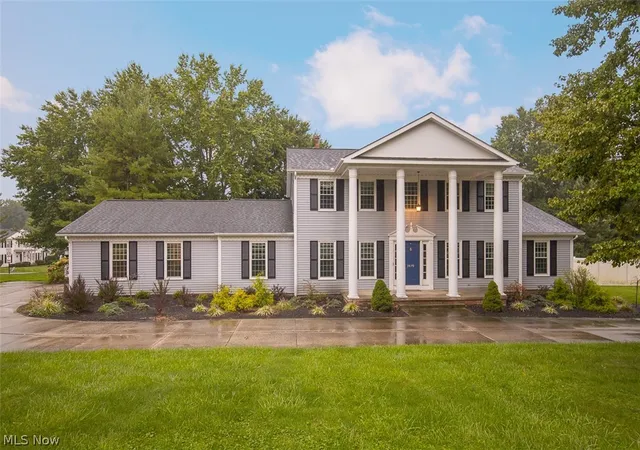 Single family home for sale at 2870 Hudson Aurora Rd, Hudson, OH 44236 | MLS# 5242529