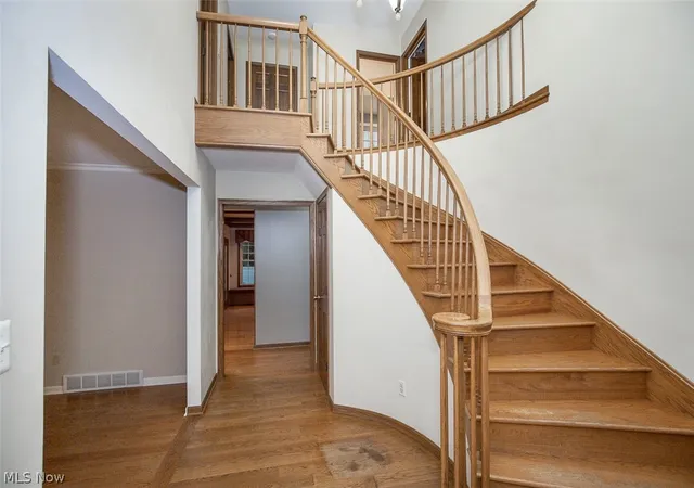 Photo 2 of Single family home for sale at 2870 Hudson Aurora Rd, Hudson, OH 44236 | MLS# 5242529 | Listing updated on 2026-09-12