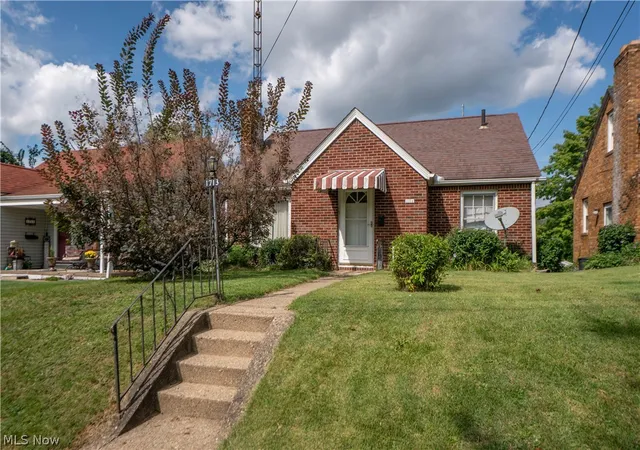 Photo 1 of Sale Pending at 1713 29th Street Nw, Canton, OH 44709 | MLS# 5243551 | Listing updated on 2026-10-05