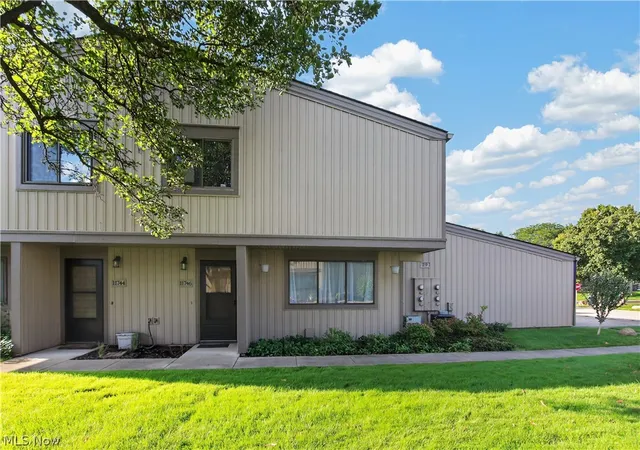 Photo 3 of Condo for sale at 11746 Harbour Light Dr, North Royalton, OH 44133 | MLS# 5243842 | Listing updated on 2026-09-11