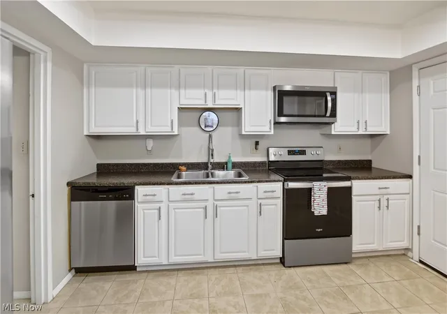 Photo 3 of Condo for sale at 11746 Harbour Light Dr, North Royalton, OH 44133 | MLS# 5243842 | Listing updated on 2026-09-11