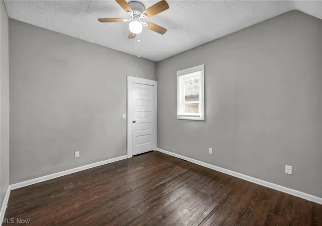 Listing Photo 3 - Condo for sale in building located at 228 Gates, Elyria, OH 44035
