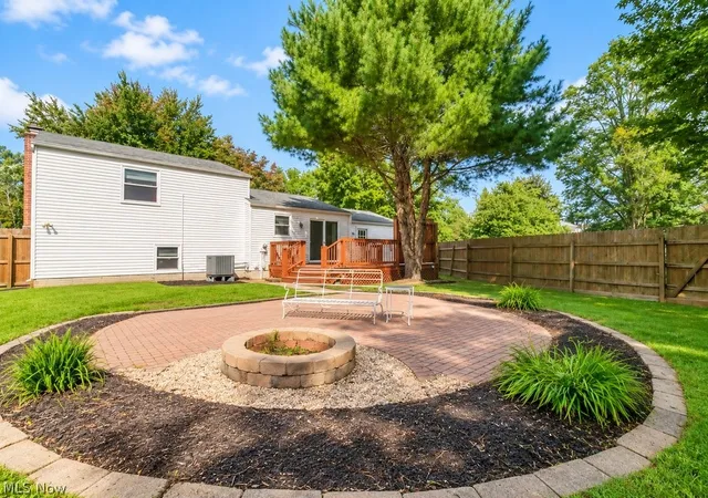 Photo 3 of Sale Pending at 478 Manhattan Pky, Painesville, OH 44077 | MLS# 5243834 | Listing updated on 2026-09-14