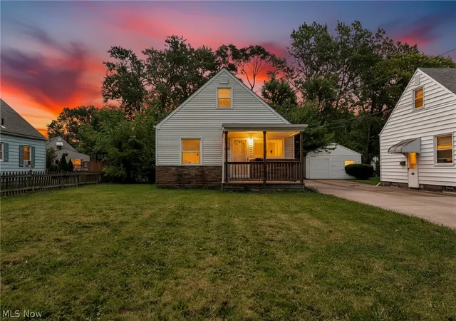 Photo 1 of Single family home for sale at 3943 Palm Ave, Lorain, OH 44055 | MLS# 5243920 | Listing updated on 2026-09-29