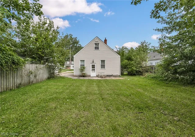 Photo 4 of Single family home for sale at 3943 Palm Ave, Lorain, OH 44055 | MLS# 5243920 | Listing updated on 2026-09-29