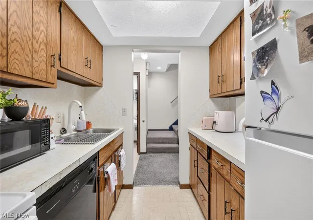 Photo 3 of Townhouse for sale at 1133 Townsview Pl, Wooster, OH 44691 | MLS# 5243835 | Listing updated on 2026-09-18