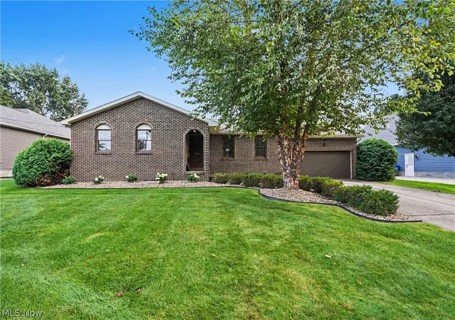 Photo 1 of Single family home for sale at 3061 Palmarie Dr, Youngstown, OH 44514 | MLS# 5243041 | Listing updated on 2026-09-14