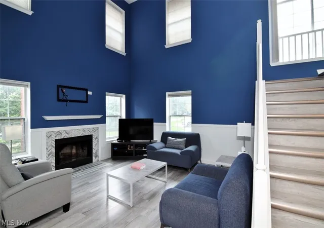 Photo 2 of Condo for sale at 200 Fox Holw Dr #100, Cleveland, OH 44124 | MLS# 5243234 | Listing updated on 2026-09-11