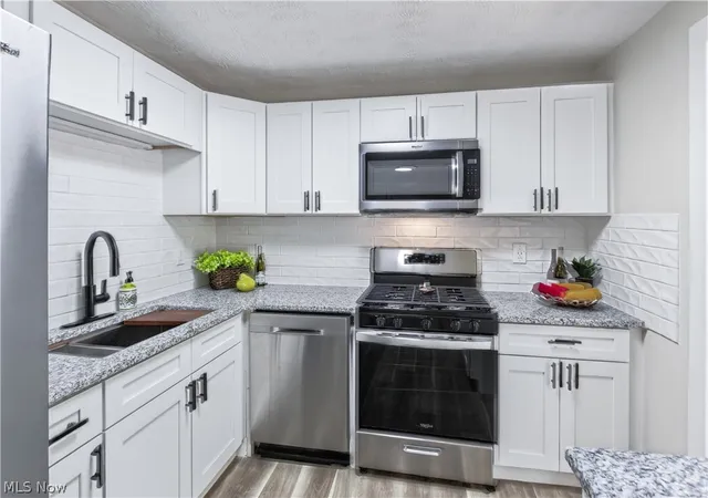 Photo 3 of Single family home for sale at 6242 Oxford Ct, Bedford, OH 44146 | MLS# 5243967 | Listing updated on 2026-09-21