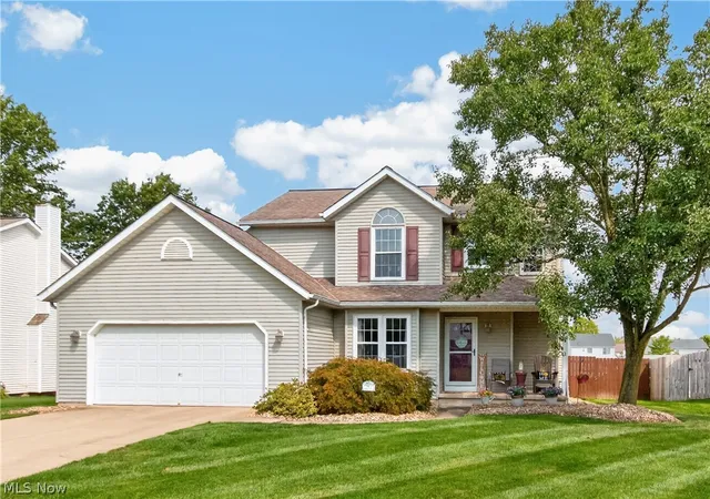 Photo 3 of Sale Pending at 5175 Sassafras Dr, Medina, OH 44256 | MLS# 5243888 | Listing updated on 2026-09-14