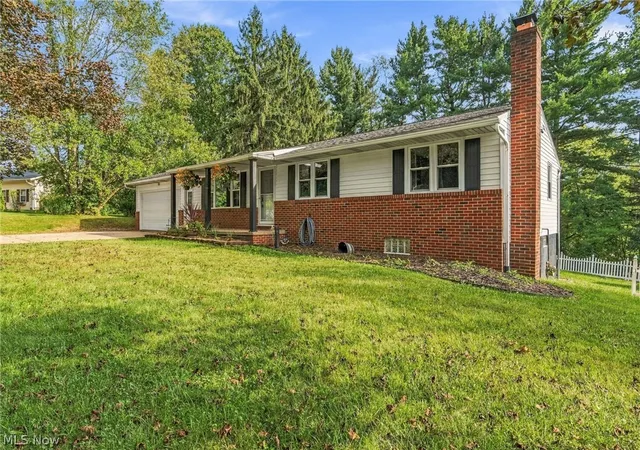 Photo 1 of Single family home for sale at 5220 Woodlynn St Ne, East Canton, OH 44730 | MLS# 5244203 | Listing updated on 2026-09-29