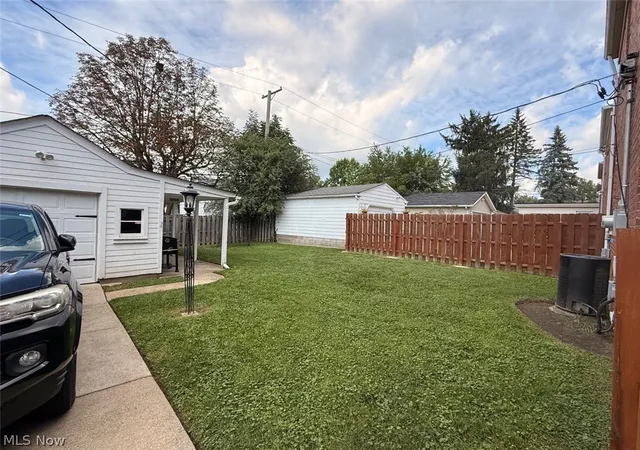 Photo 2 of Single family home for sale at 5522 Hollywood Ave, Maple Heights, OH 44137 | MLS# 5244182 | Listing updated on 2026-09-11