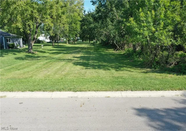 Photo 1 of Sale Pending at 0 3rd Avenue, Urbancrest, OH 43123 | MLS# 5244127 | Listing updated on 2026-09-30
