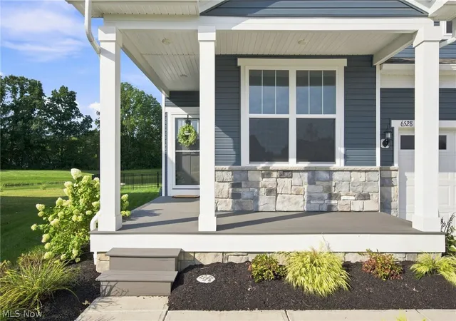 Photo 3 of Single family home for sale at 6528 Daisy Ln, Olmsted Falls, OH 44138 | MLS# 5243879 | Listing updated on 2026-09-26