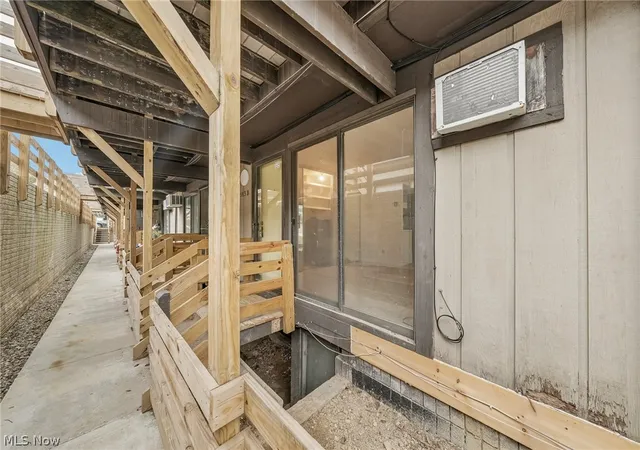 Photo 2 of Condo for sale at 1583 Treetop Trl, Akron, OH 44313 | MLS# 5244132 | Listing updated on 2026-09-11