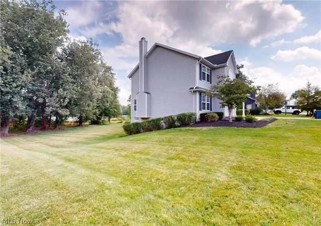 Photo 3 of Single family home for sale at 2597 Stonecreek Dr, Akron, OH 44320 | MLS# 5244211 | Listing updated on 2026-10-06