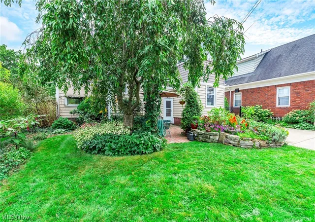 Photo 3 of Single family home for sale at 1230 Bunts Rd, Lakewood, OH 44107 | MLS# 5244141 | Listing updated on 2026-10-02