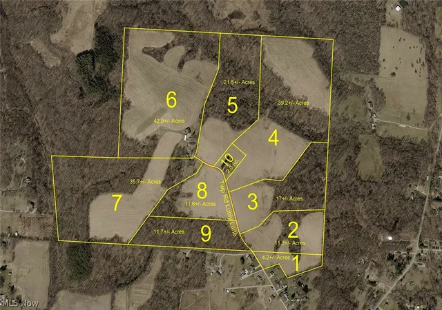 Photo 2 of Sale Pending at 1498 Luby Ln, Zanesville, OH 43701 | MLS# 5244256 | Listing updated on 2026-10-05