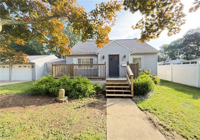 Photo 3 of Single family home for sale at 1311 N Walnut St, Dover, OH 44622 | MLS# 5243847 | Listing updated on 2026-09-24
