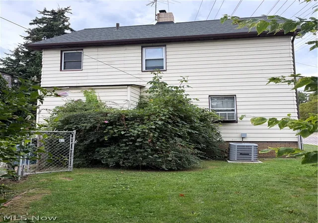 Photo 13 of Single family home for sale at 1057 Mozina Dr, Cleveland, OH 44119 | MLS# 5244205 | Listing updated on 2026-09-17
