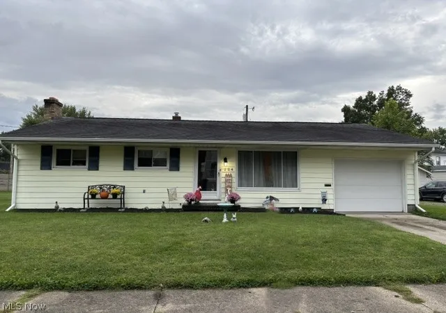 Photo 1 of Single family home for sale at 224 E Slingluff Ave, Dover, OH 44622 | MLS# 5242618 | Listing updated on 2026-10-05