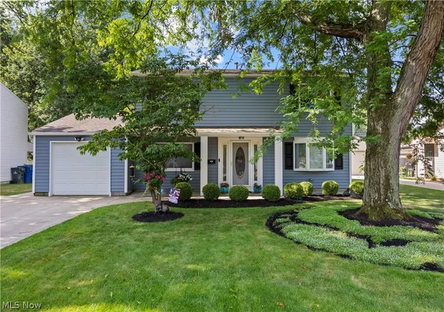 Photo 1 of Single family home for sale at 24231 Fairlawn Dr, North Olmsted, OH 44070 | MLS# 5244111 | Listing updated on 2026-10-01