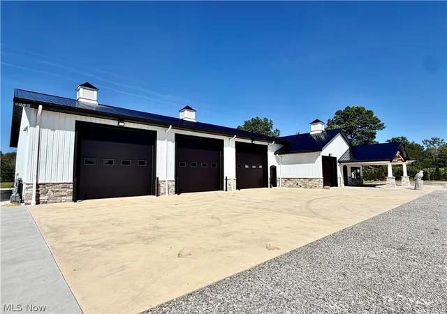 Photo 3 of Single family home for sale at 1180 N County Line Rd, Geneva, OH 44041 | MLS# 5242809 | Listing updated on 2026-09-11