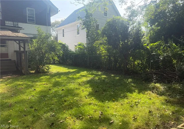Photo 3 of Single family home for sale at 156 Aqueduct St, Akron, OH 44303 | MLS# 5244250 | Listing updated on 2026-10-05