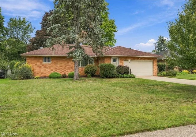 Photo 1 of Sale Pending at 3397 Lotus Ln, Seven Hills, OH 44131 | MLS# 5244340 | Listing updated on 2026-09-15