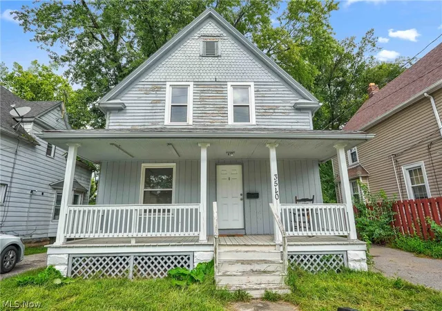 Photo 2 of Single family home for sale at 3520 Krather Rd, Cleveland, OH 44109 | MLS# 5243432 | Listing updated on 2026-09-11