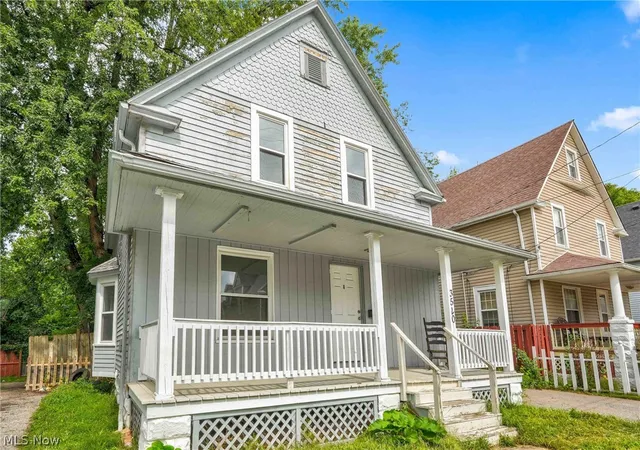 Photo 3 of Single family home for sale at 3520 Krather Rd, Cleveland, OH 44109 | MLS# 5243432 | Listing updated on 2026-10-01