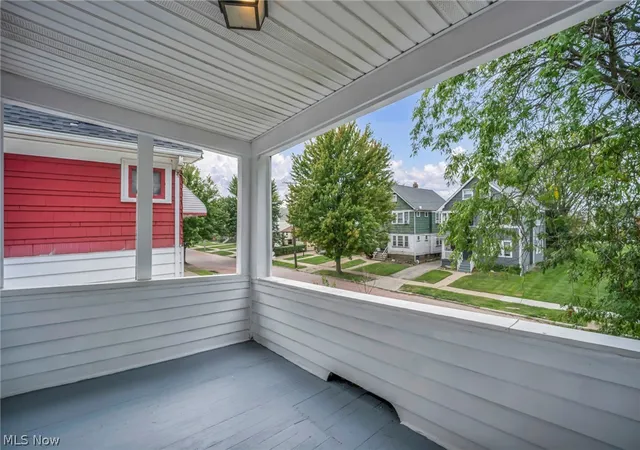 Listing Photo 5 - Condo for sale in building located at 3035 W 116th St, Cleveland, OH 44111