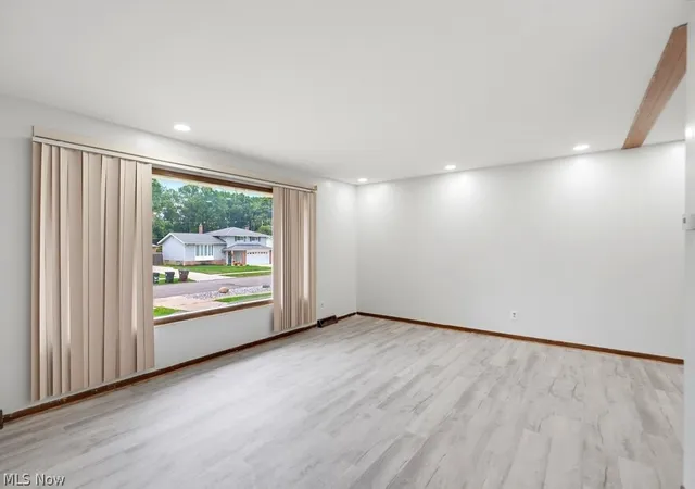 Photo 4 of Single family home for sale at 2207 Oaklawn Dr, Cleveland, OH 44134 | MLS# 5244017 | Listing updated on 2026-09-17
