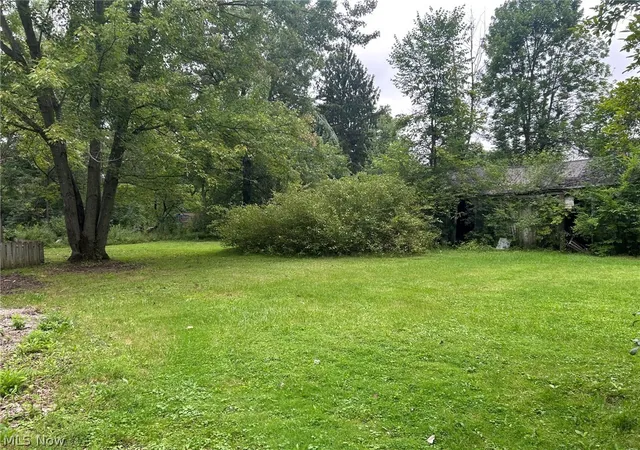 Photo 2 of Single family home for sale at 11038 White Ave, Elyria, OH 44035 | MLS# 5240939 | Listing updated on 2026-09-12