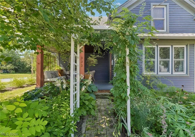 Photo 3 of Sale Pending at 333 High St, Berea, OH 44017 | MLS# 5244245 | Listing updated on 2026-10-02