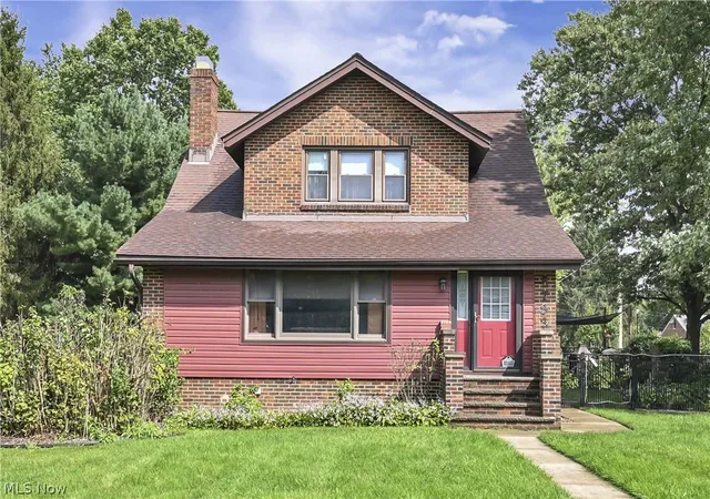 Photo 1 of Single family home for sale at 5733 Brecksville Rd, Independence, OH 44131 | MLS# 5244326 | Listing updated on 2026-09-12