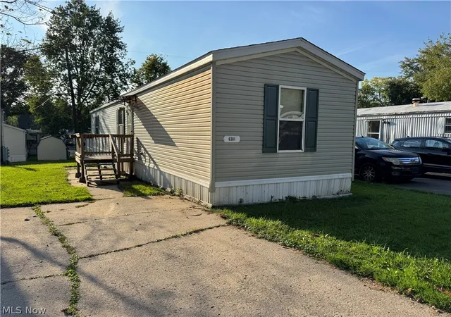 Photo 1 of Single family home for sale at 6301 Sue Lynn Dr, Ravenna, OH 44266 | MLS# 5243740 | Listing updated on 2026-09-12