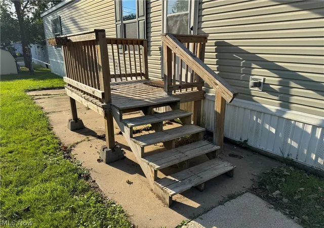 Photo 4 of Single family home for sale at 6301 Sue Lynn Dr, Ravenna, OH 44266 | MLS# 5243740 | Listing updated on 2026-09-12