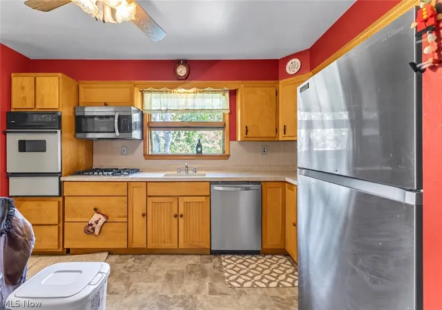Photo 4 of Single family home for sale at 4146 Barclay Messerly Rd, Southington, OH 44470 | MLS# 5244341 | Listing updated on 2026-09-25
